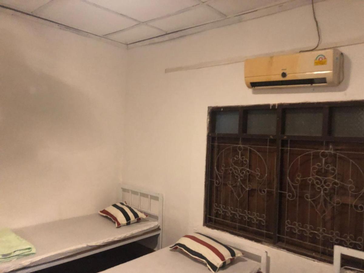 Vernice Backpacker Hostel Vientiane Exterior photo